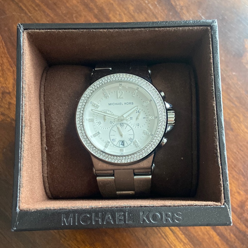 Michael Kors VX3J wristwatch